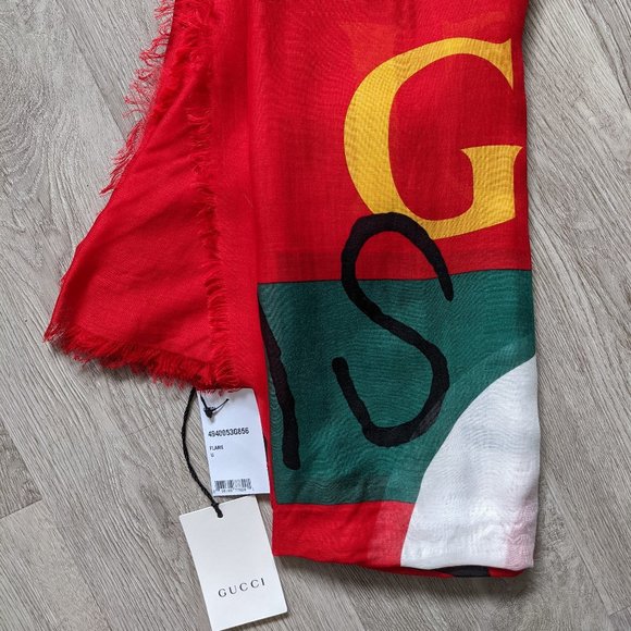 Gucci "Tomorrow" Scarf by Coco Capitan in Red - Picture 2 of 5